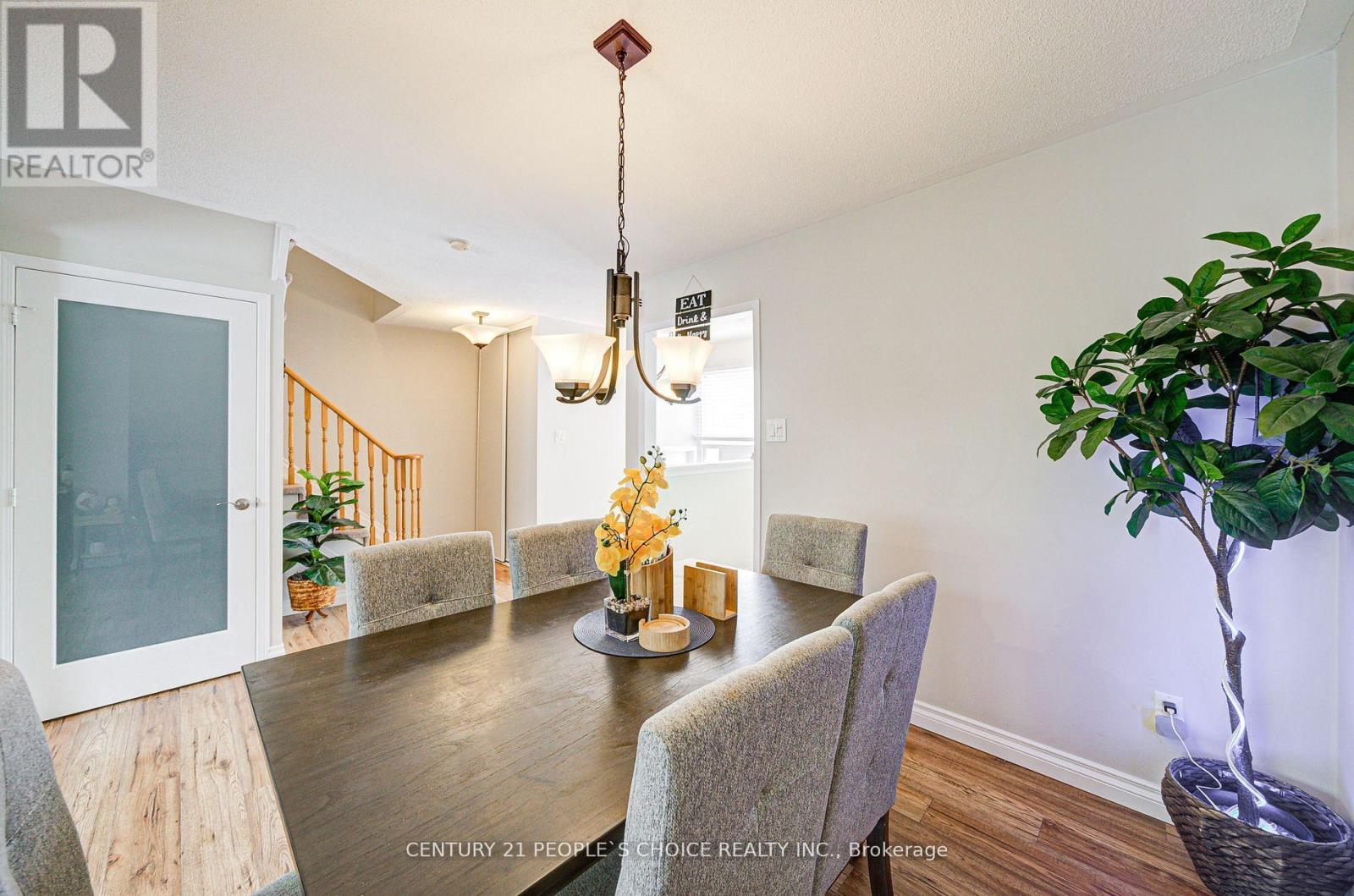 83 Corey Circle, Halton Hills, Ontario  L7G 5L8 - Photo 9 - W13590688