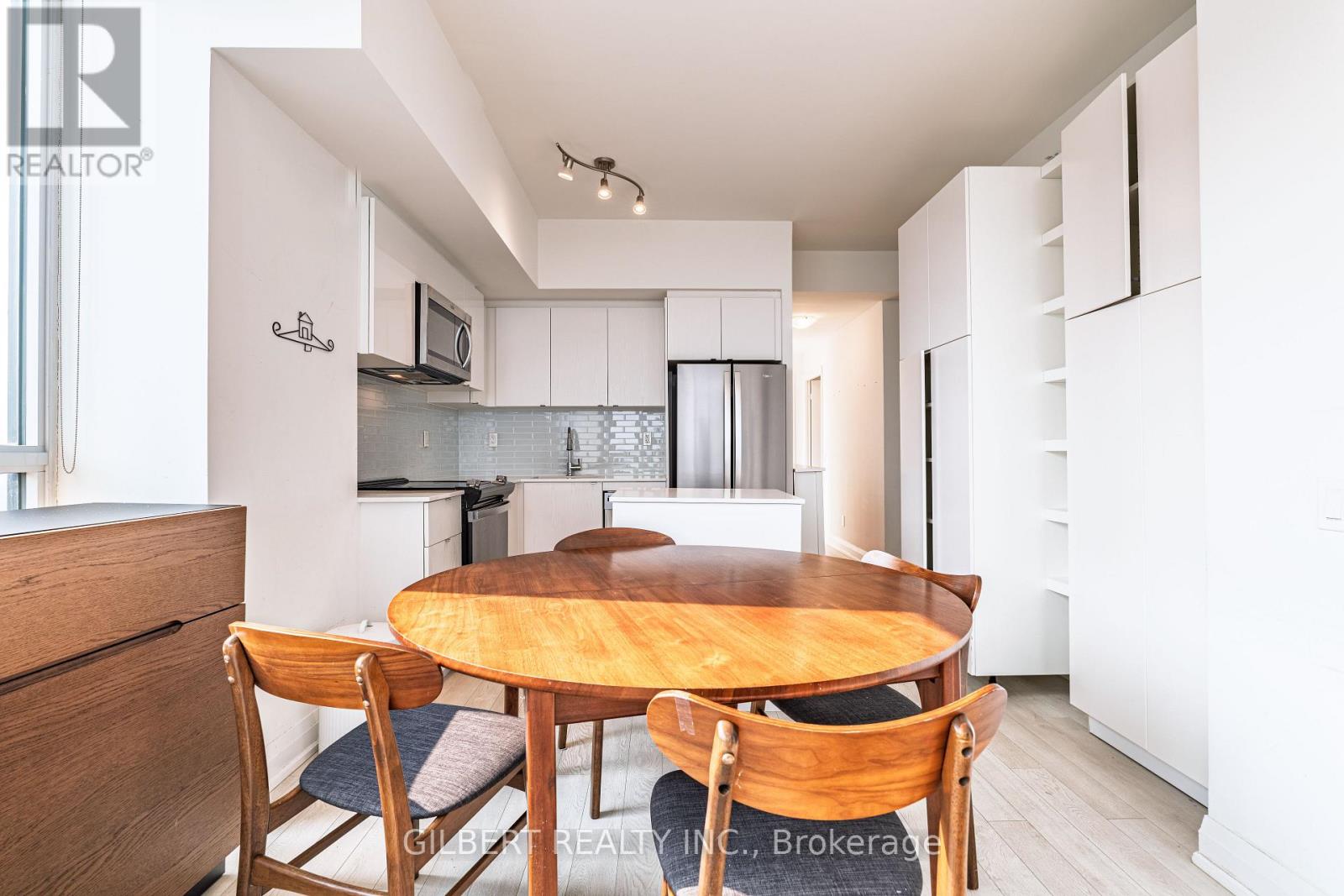 1810 - 1461 Lawrence Avenue W, Toronto, Ontario  M6L 0A6 - Photo 11 - W13590730