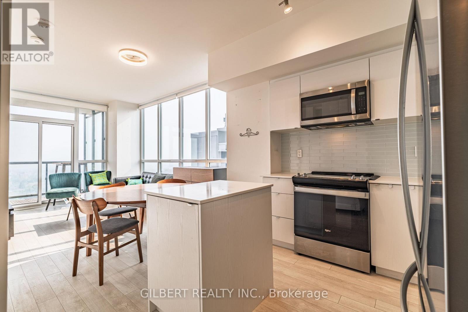 1810 - 1461 Lawrence Avenue W, Toronto, Ontario  M6L 0A6 - Photo 5 - W13590730