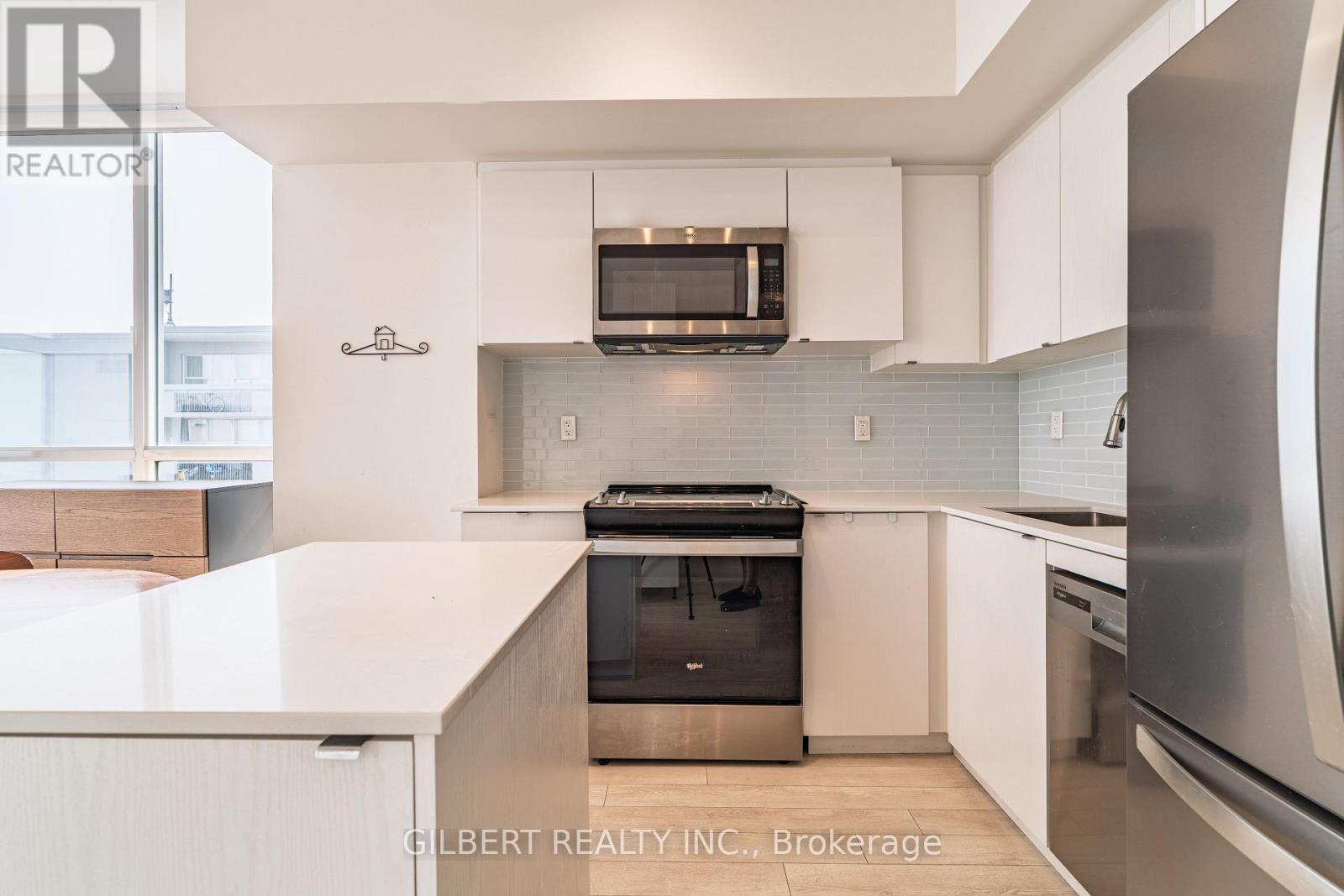 1810 - 1461 Lawrence Avenue W, Toronto, Ontario  M6L 0A6 - Photo 6 - W13590730