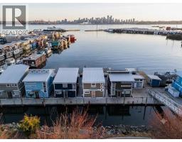 FRSL17 415 W ESPLANADE AVENUE, North Vancouver, British Columbia