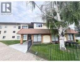 304, 65 Temple Boulevard W, Lethbridge, Alberta