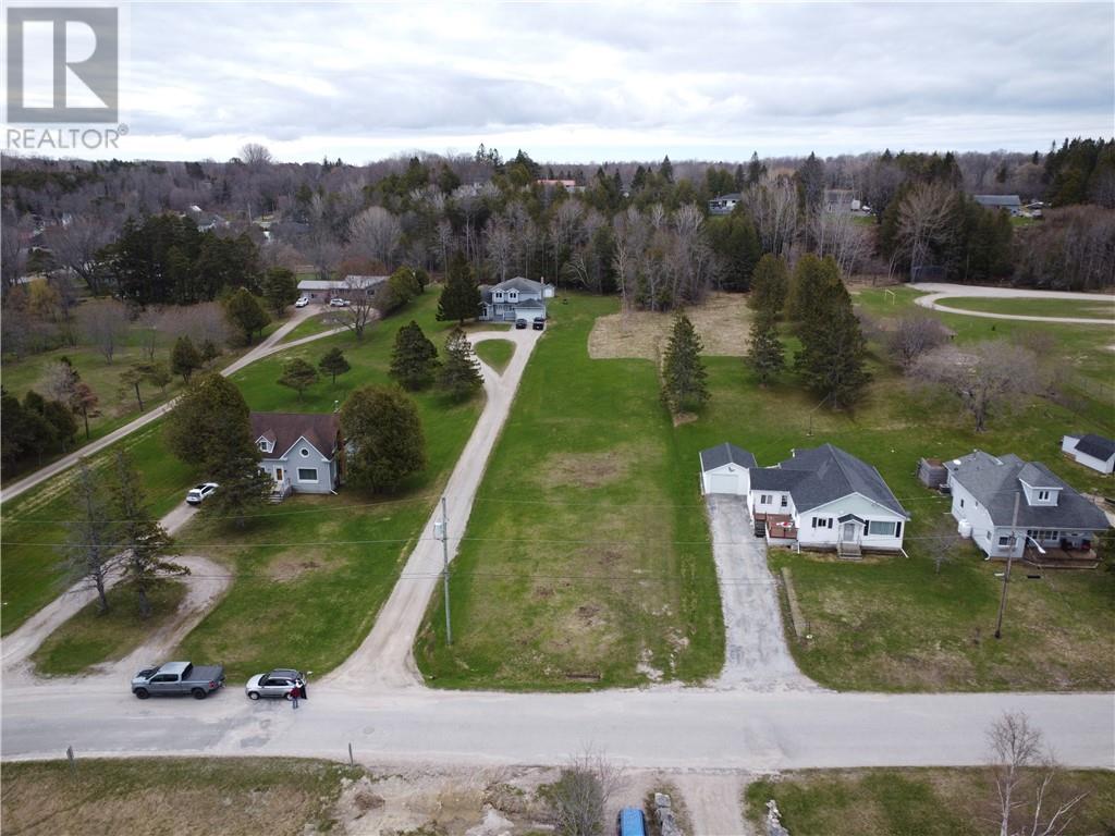 29 Hall Street, Gore Bay, Ontario  P0P 1H0 - Photo 5 - 2129367