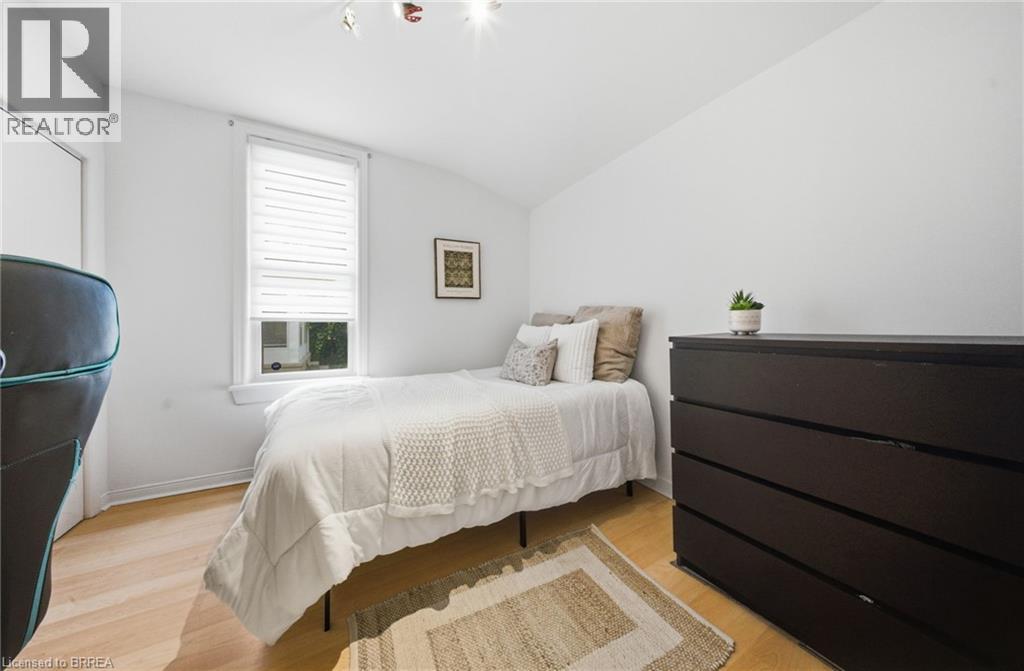 254 Erie Avenue, Brantford, Ontario  N3S 2H2 - Photo 18 - 40848704