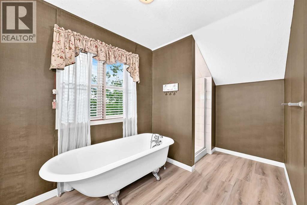 10 Hidden Creek View Nw, Calgary, Alberta  T3A 6C5 - Photo 28 - A2322731