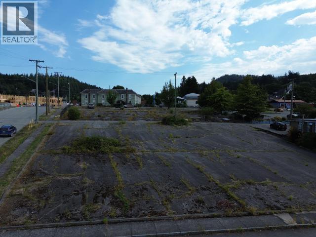 6227 WALNUT STREET, Powell River