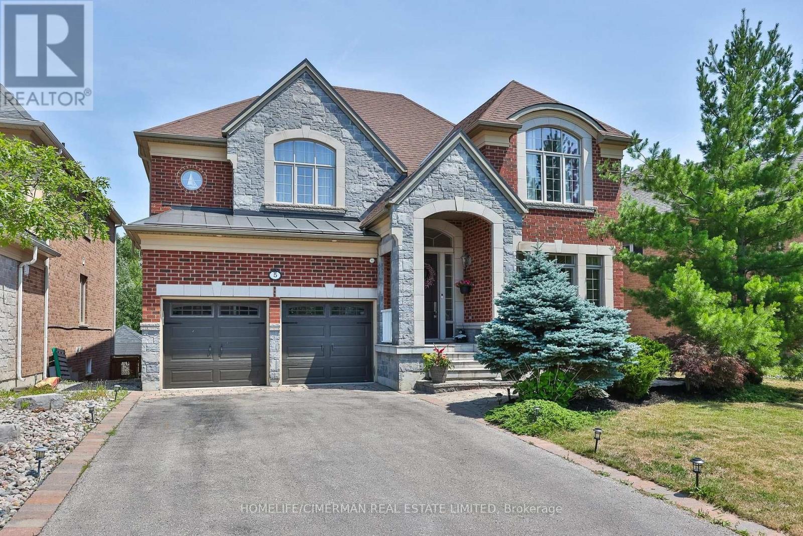 5 Pheasant Drive, Richmond Hill, Ontario  L4E 3S9 - Photo 1 - N13590778
