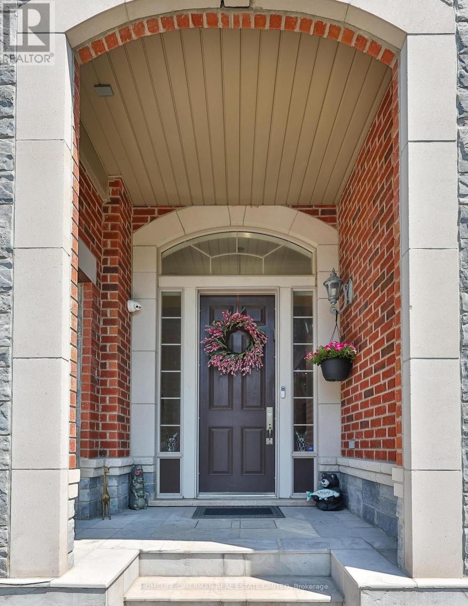 5 Pheasant Drive, Richmond Hill, Ontario  L4E 3S9 - Photo 3 - N13590778