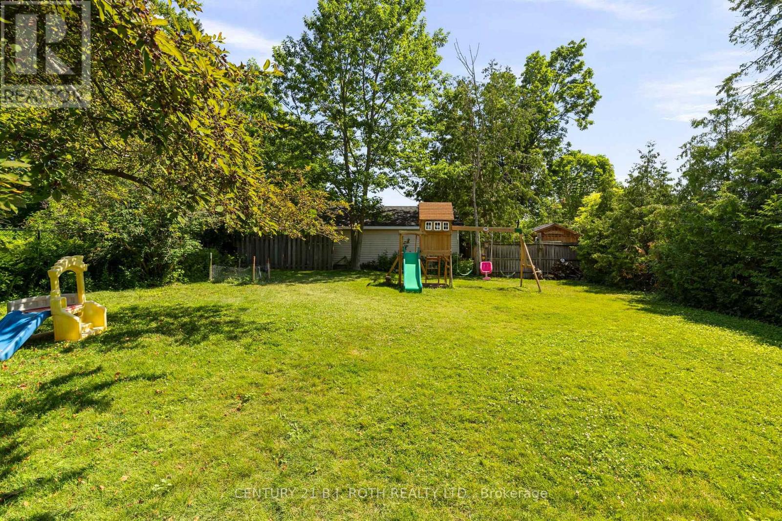 7 Vine Street, Barrie (Sunnidale), Ontario  L4N 2B1 - Photo 30 - S13590822