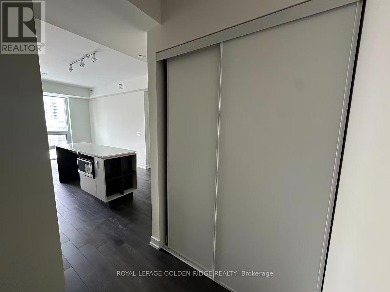 1004 - 89 Church Street, Toronto, Ontario  M5C 0B7 - Photo 3 - C13590894