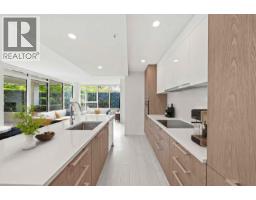 310 285 E 10TH AVENUE, Vancouver, British Columbia