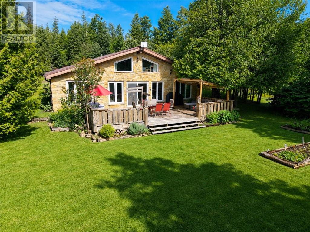 56 Fourth, Manitowaning, Ontario