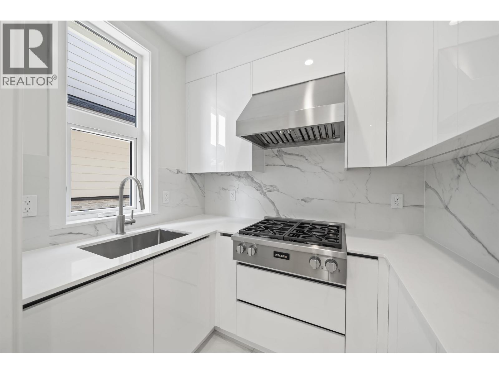 6726 Francis Road, Richmond, British Columbia  V7C 1K5 - Photo 7 - R3147638
