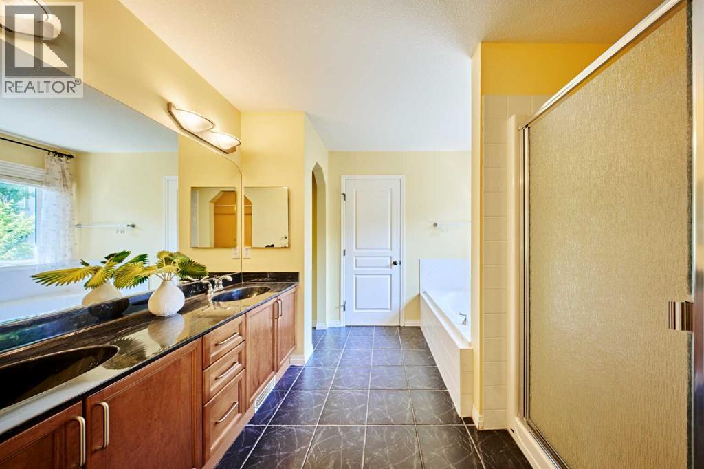 62 Crestmont Drive Sw, Calgary, Alberta  T3B 5X7 - Photo 34 - A2328686