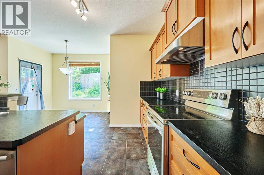 62 Crestmont Drive Sw, Calgary, Alberta  T3B 5X7 - Photo 20 - A2328686