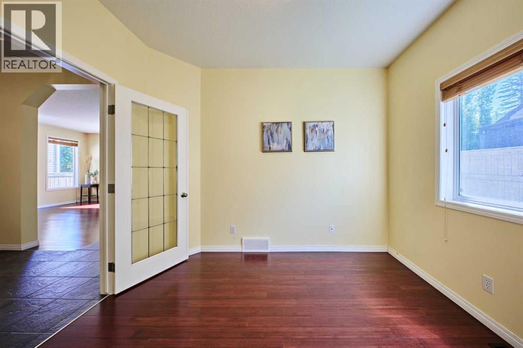 62 Crestmont Drive Sw, Calgary, Alberta  T3B 5X7 - Photo 24 - A2328686