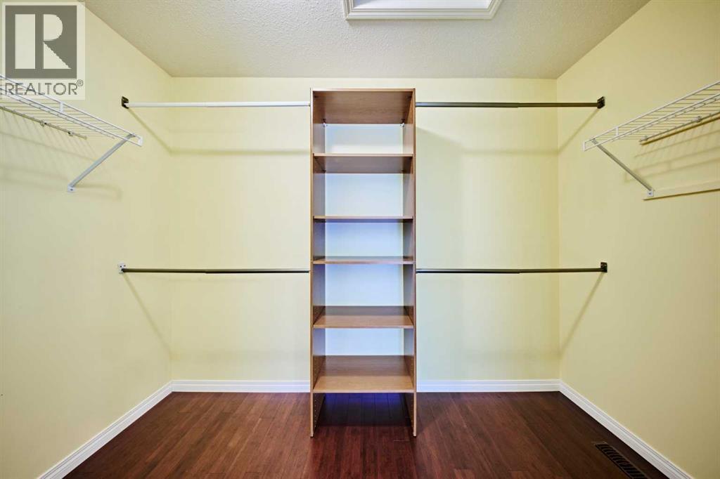 62 Crestmont Drive Sw, Calgary, Alberta  T3B 5X7 - Photo 35 - A2328686