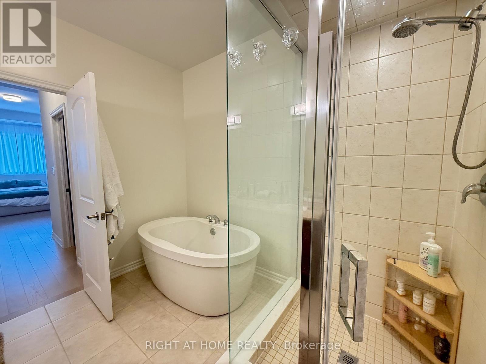 1187 Dartmouth Crescent, Oakville, Ontario  L6H 8C3 - Photo 21 - W13590950