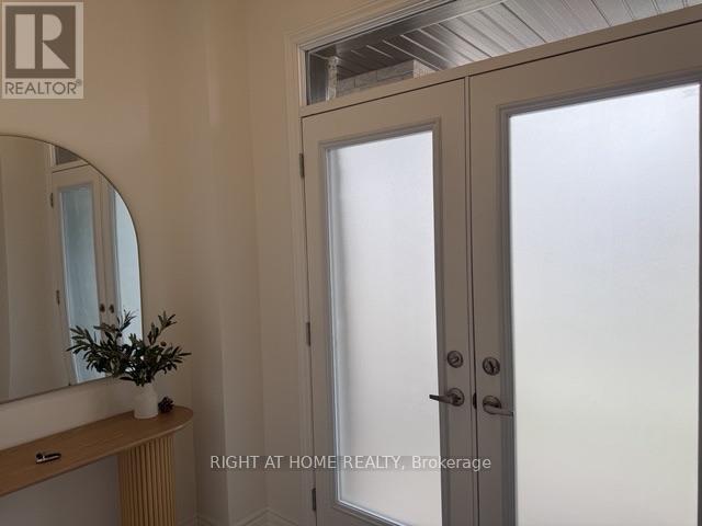 1187 Dartmouth Crescent, Oakville, Ontario  L6H 8C3 - Photo 4 - W13590950