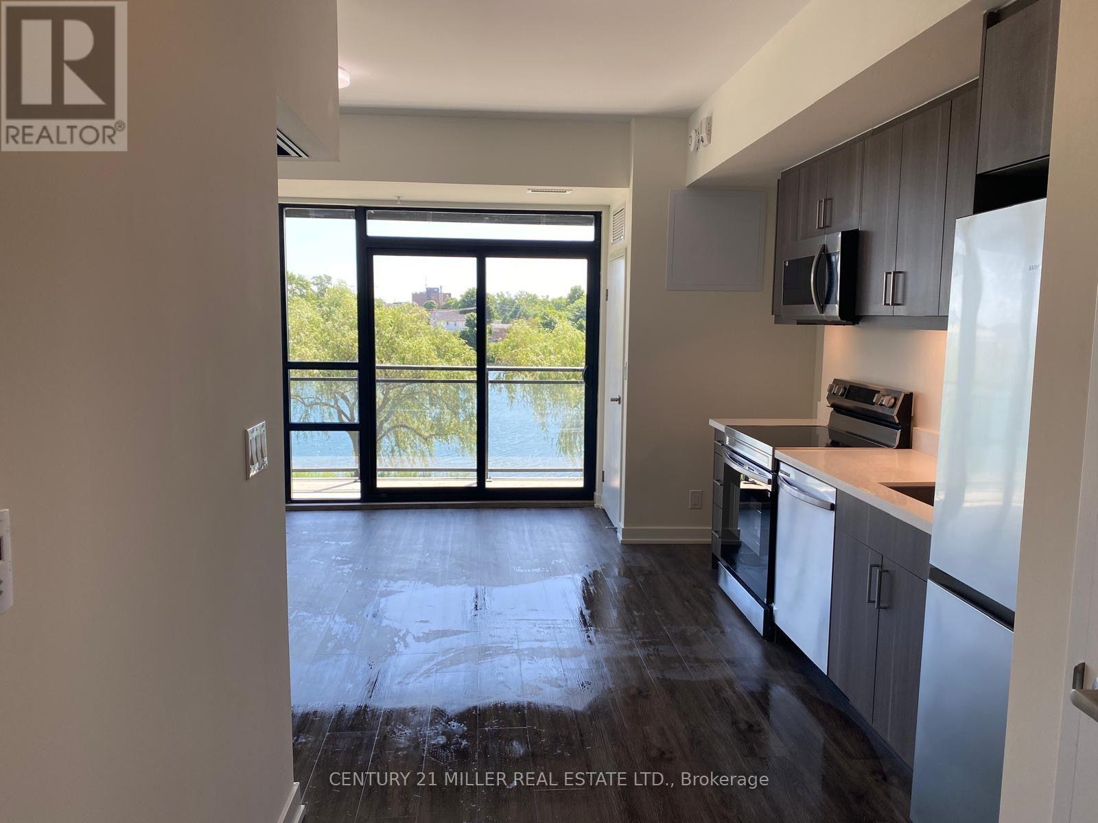 215 - 350 PRINCE CHARLES DRIVE S, Welland (Broadway)