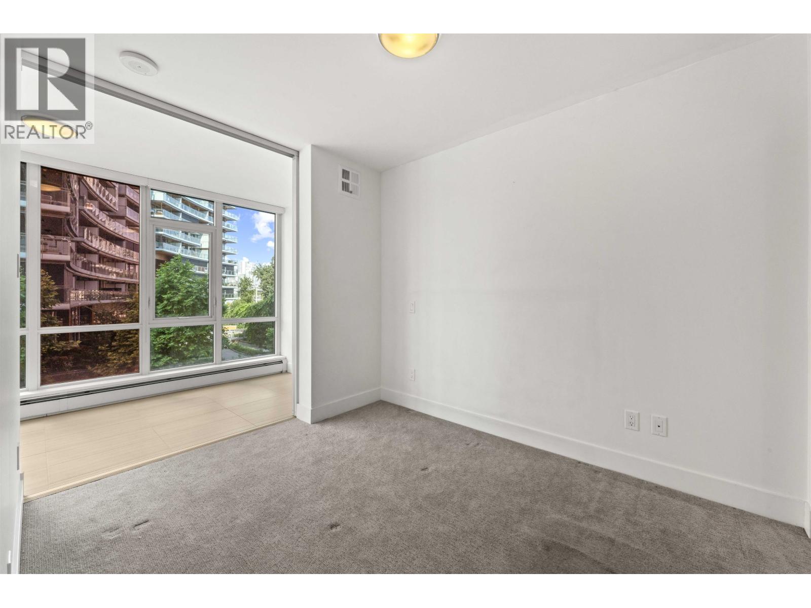 210 1788 Columbia Street, Burnaby, British Columbia  V5Y 0L7 - Photo 8 - R3146616