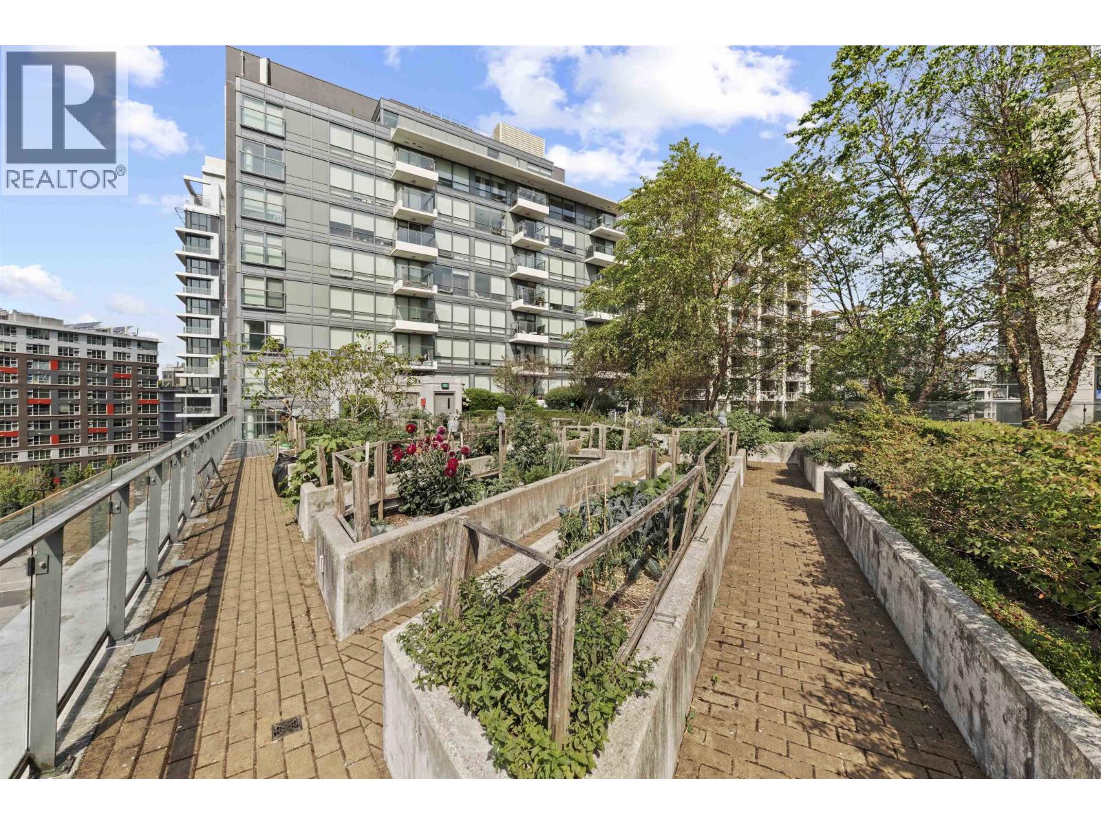 210 1788 Columbia Street, Burnaby, British Columbia  V5Y 0L7 - Photo 24 - R3146616