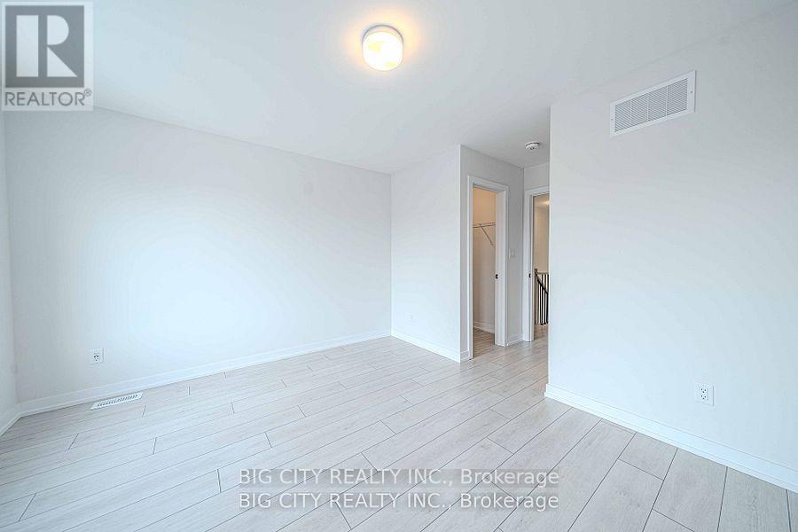 46 AKIL THOMAS GARDENS S - Photo 16