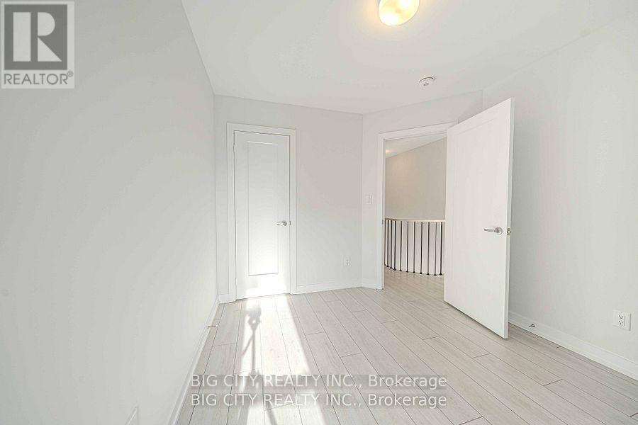 46 AKIL THOMAS GARDENS S - Photo 23