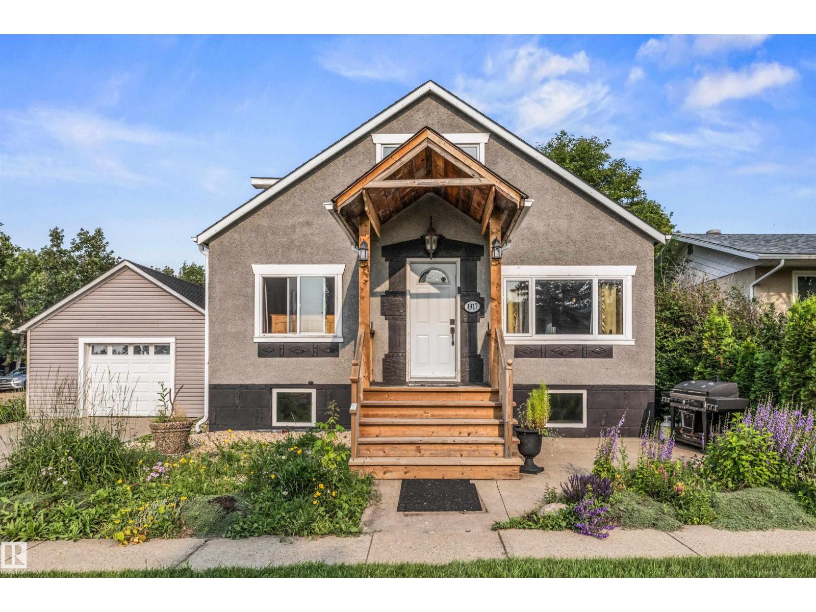4917 50 ST, Bruderheim, Alberta