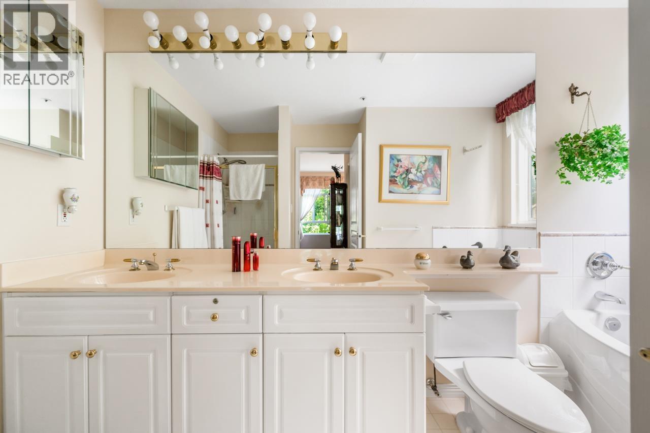 505 3001 Terravista Place, Port Moody, British Columbia  V3H 5A2 - Photo 15 - R3148469