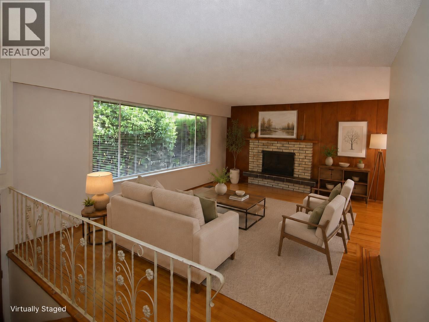 929 Prospect Avenue, North Vancouver, British Columbia  V7R 2M2 - Photo 2 - R3148755