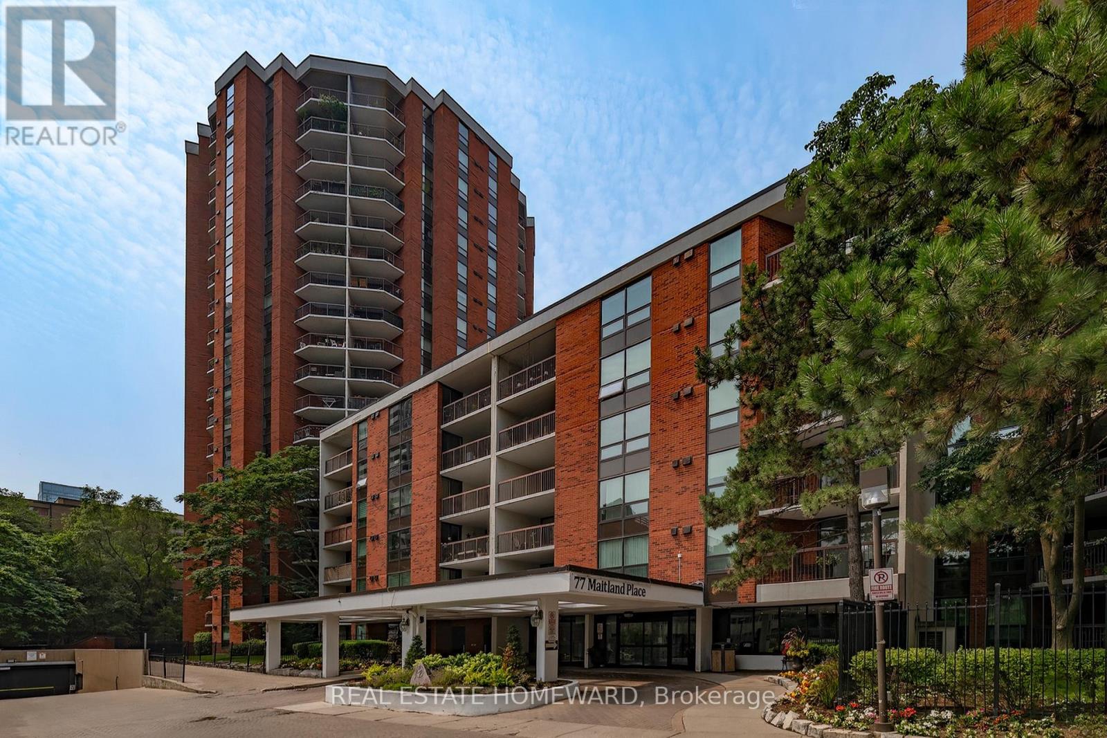 615 - 77 MAITLAND PLACE, Toronto (Cabbagetown-South St. James Town)