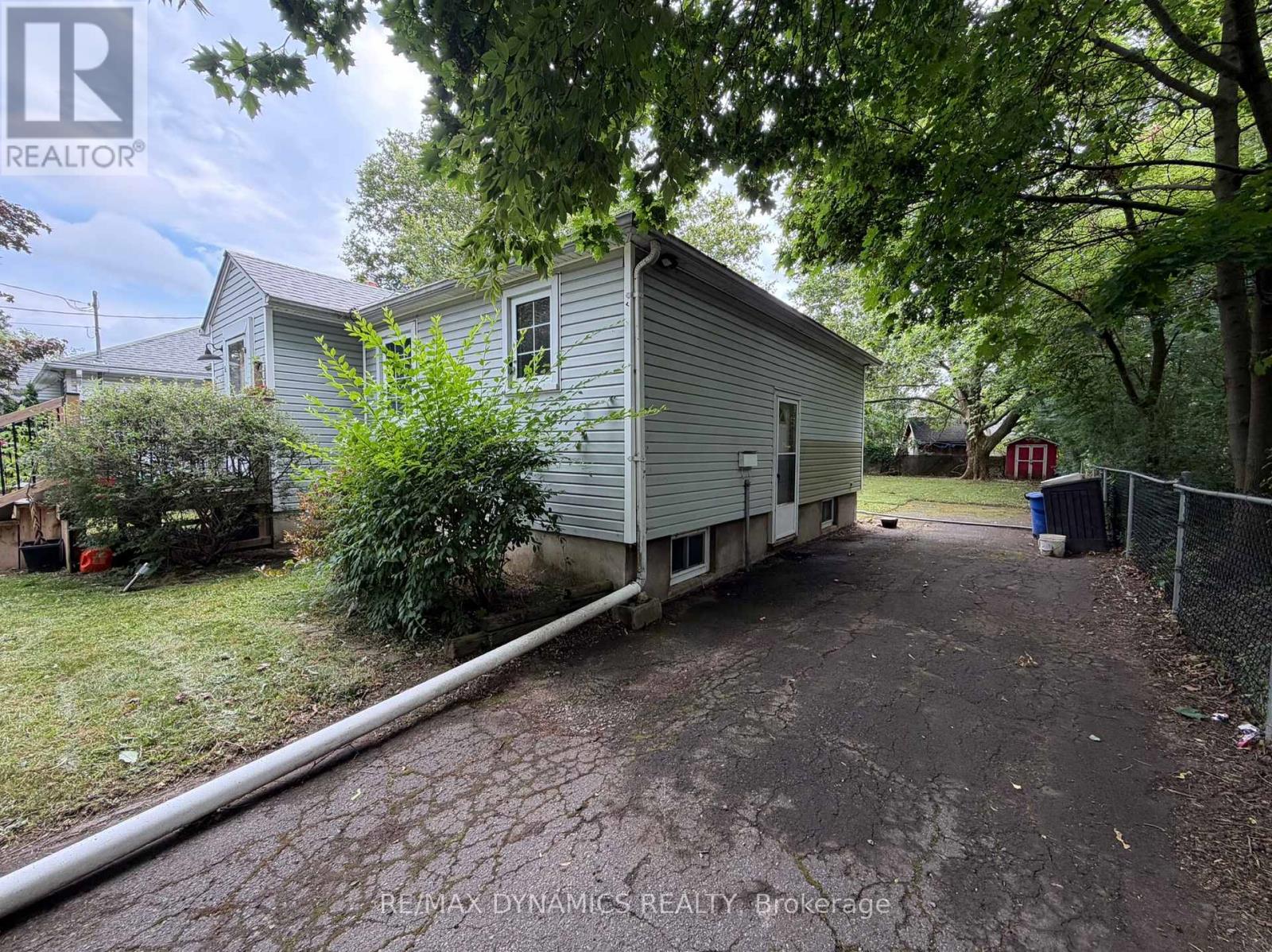 26 Beamer Avenue, St. Catharines, Ontario  L2M 2L3 - Photo 2 - X13591134