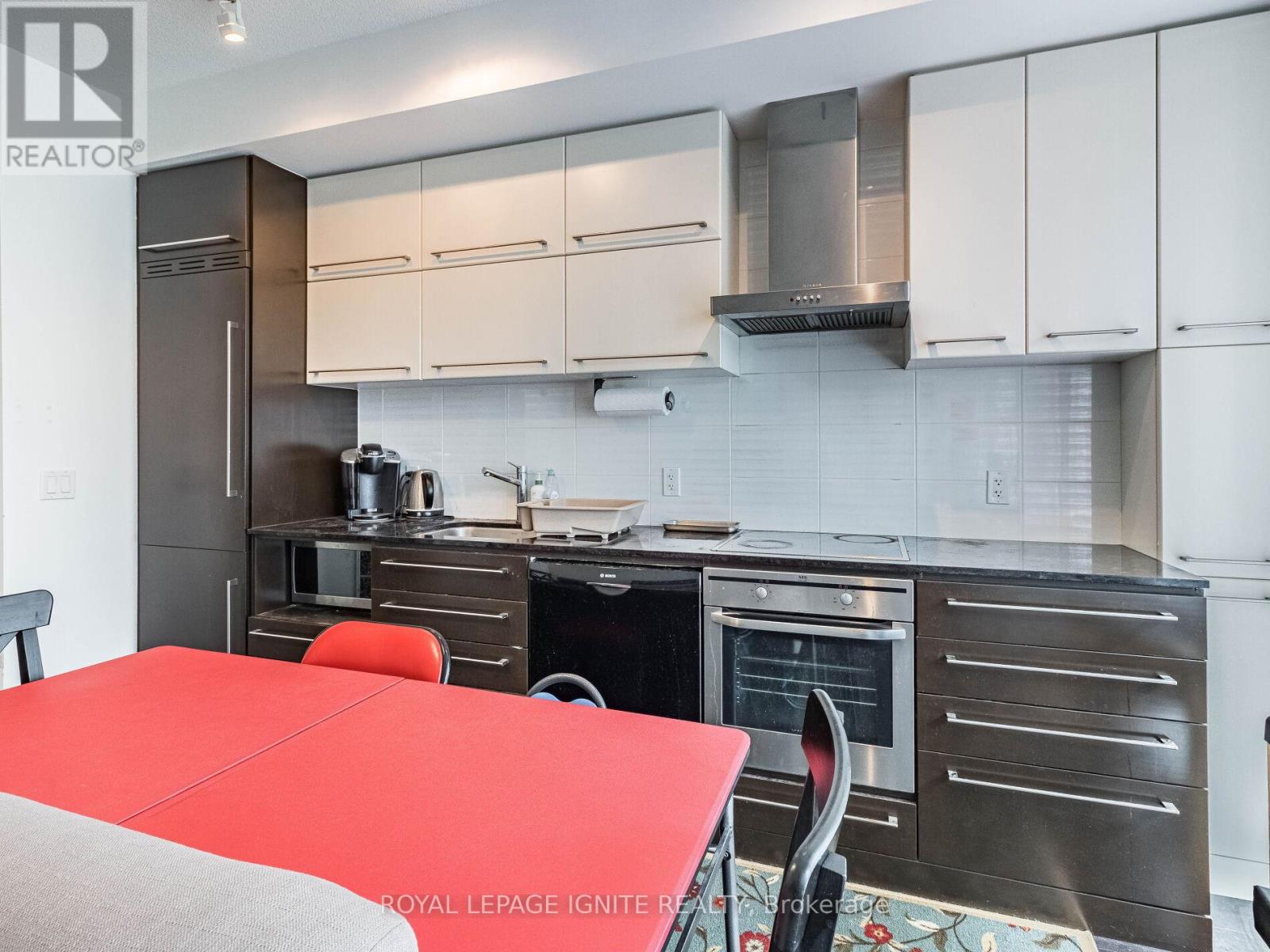 2509 - 770 Bay Street, Toronto, Ontario  M5G 0A6 - Photo 12 - C13591130