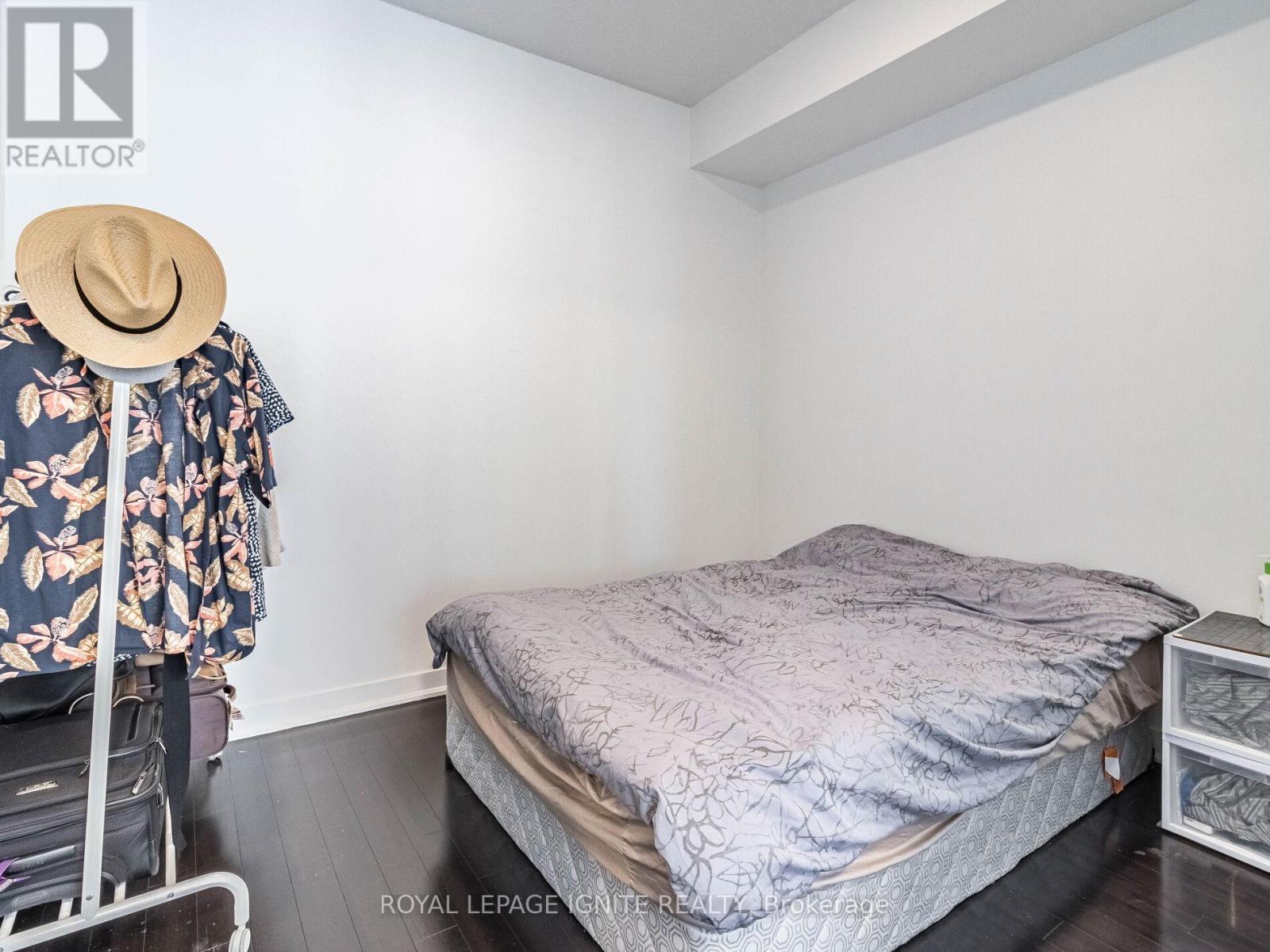 2509 - 770 Bay Street, Toronto, Ontario  M5G 0A6 - Photo 14 - C13591130