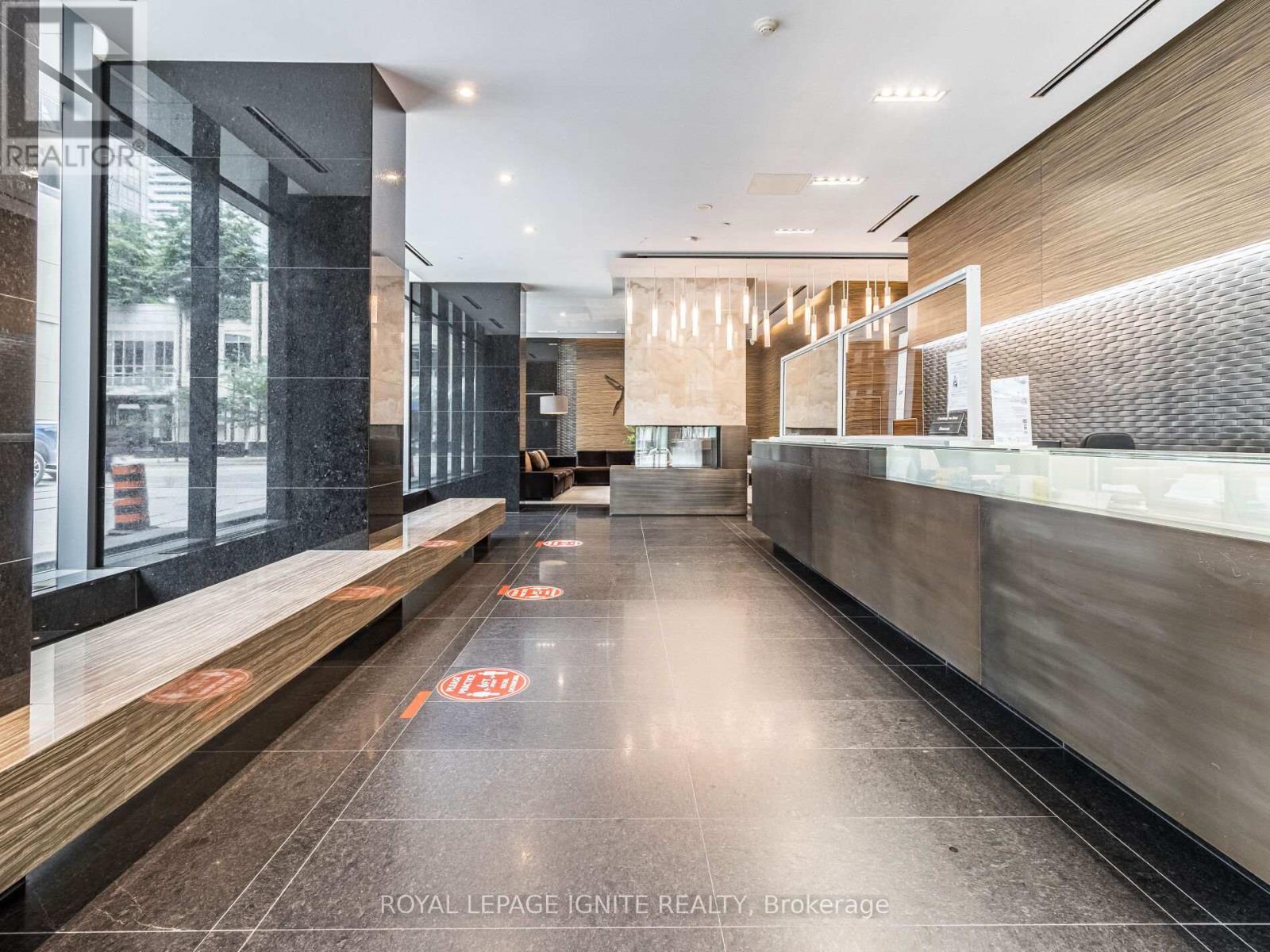 2509 - 770 Bay Street, Toronto, Ontario  M5G 0A6 - Photo 4 - C13591130