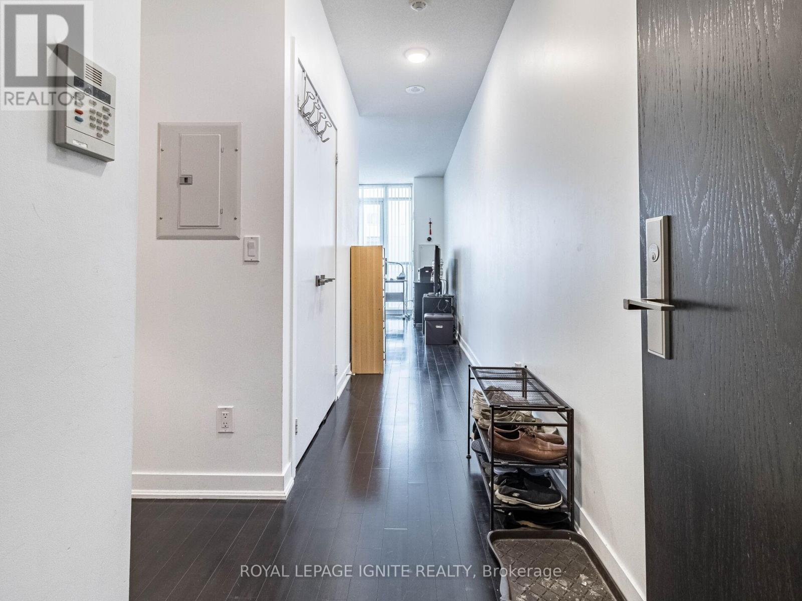 2509 - 770 Bay Street, Toronto, Ontario  M5G 0A6 - Photo 6 - C13591130