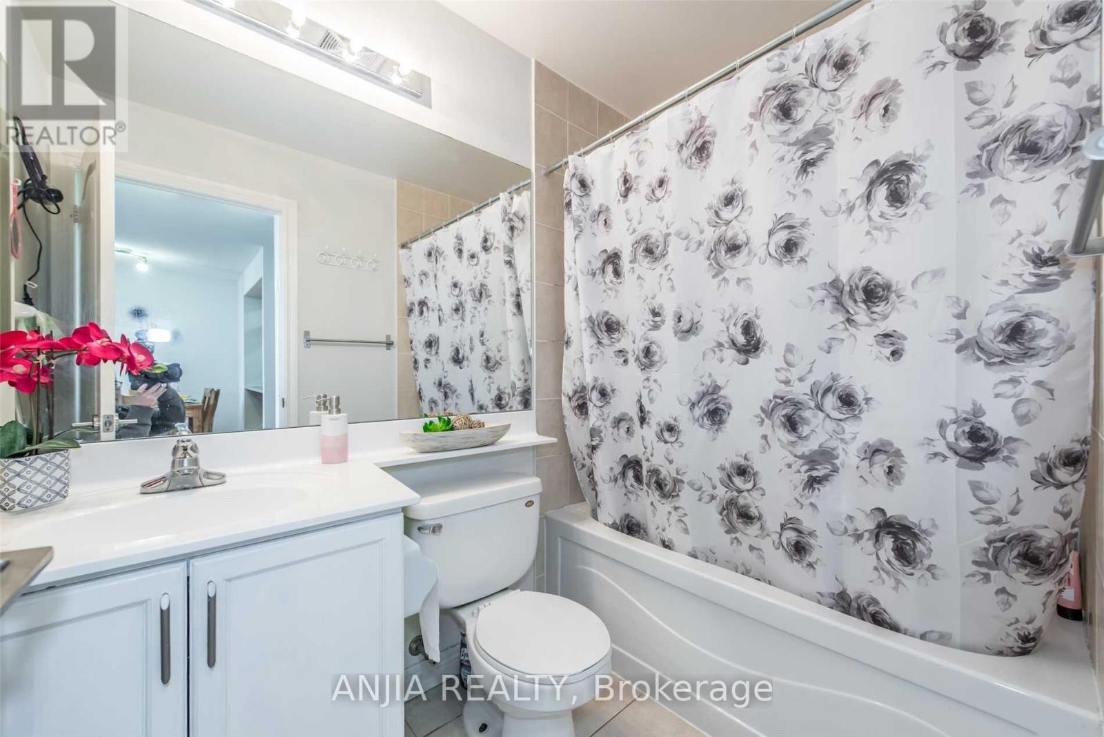 1203 - 70 Town Centre Court, Toronto, Ontario  M1P 0B2 - Photo 9 - E13591122