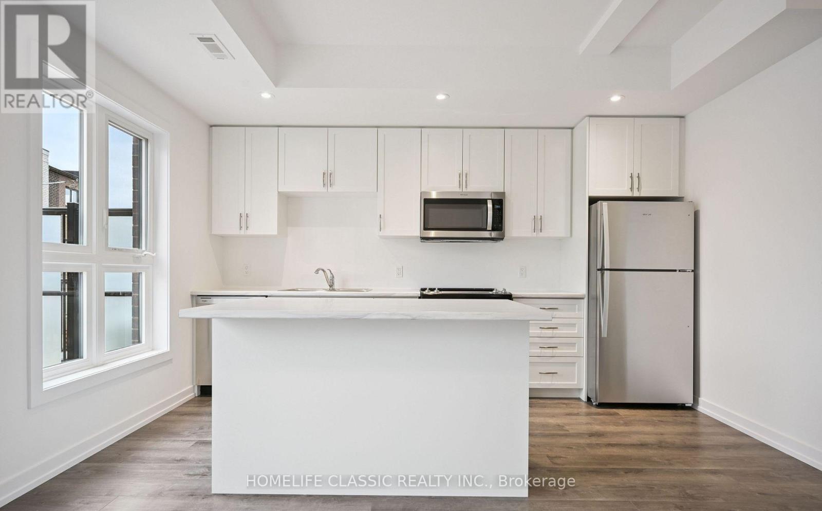 57 Great Falls Boulevard, Hamilton, Ontario  L8B 2A9 - Photo 5 - X13591154