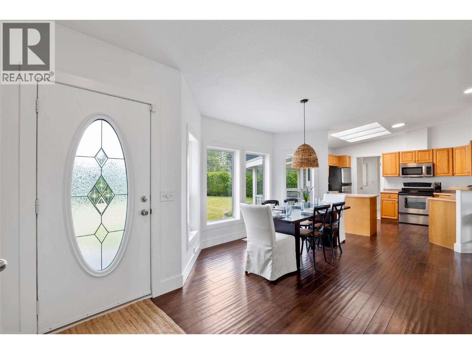 3742 Zinck Road, Scotch Creek, British Columbia  V0E 1M5 - Photo 12 - 10393828