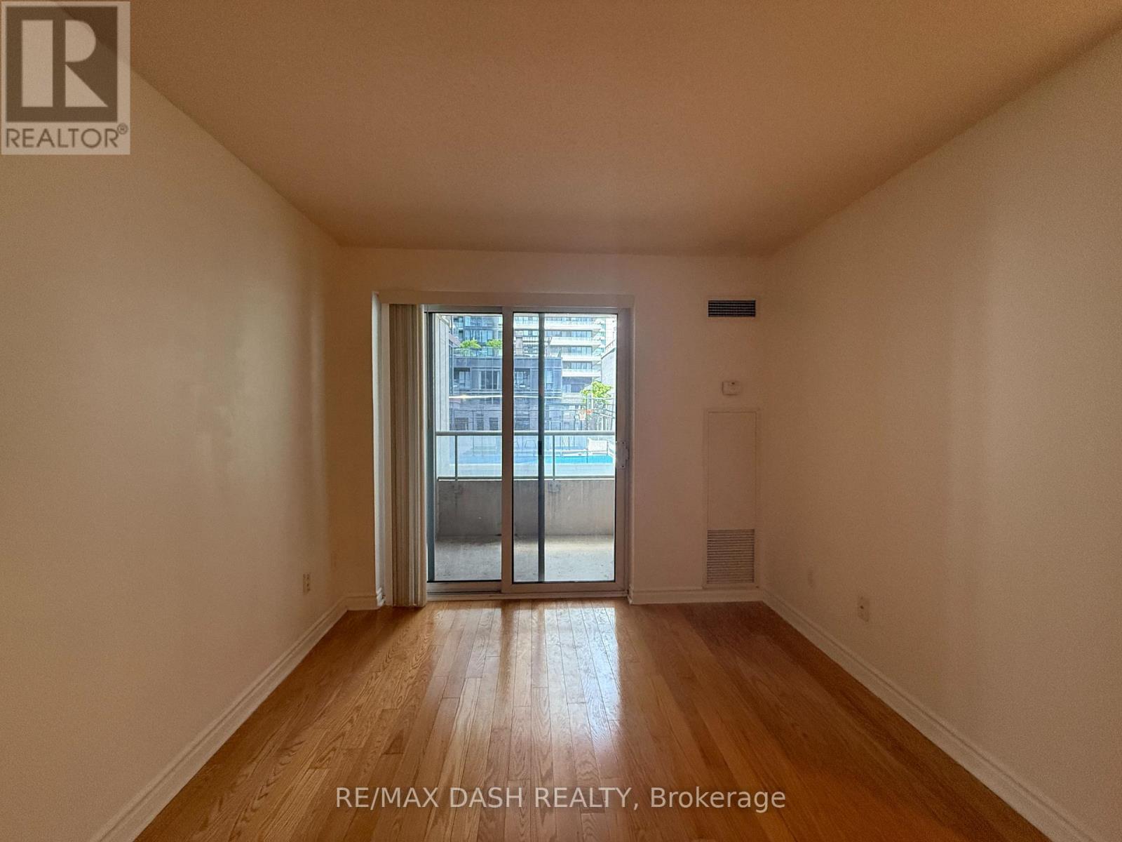 802 - 270 Wellington Street W, Toronto, Ontario M5V 3P5 - Photo 20 - C13541726