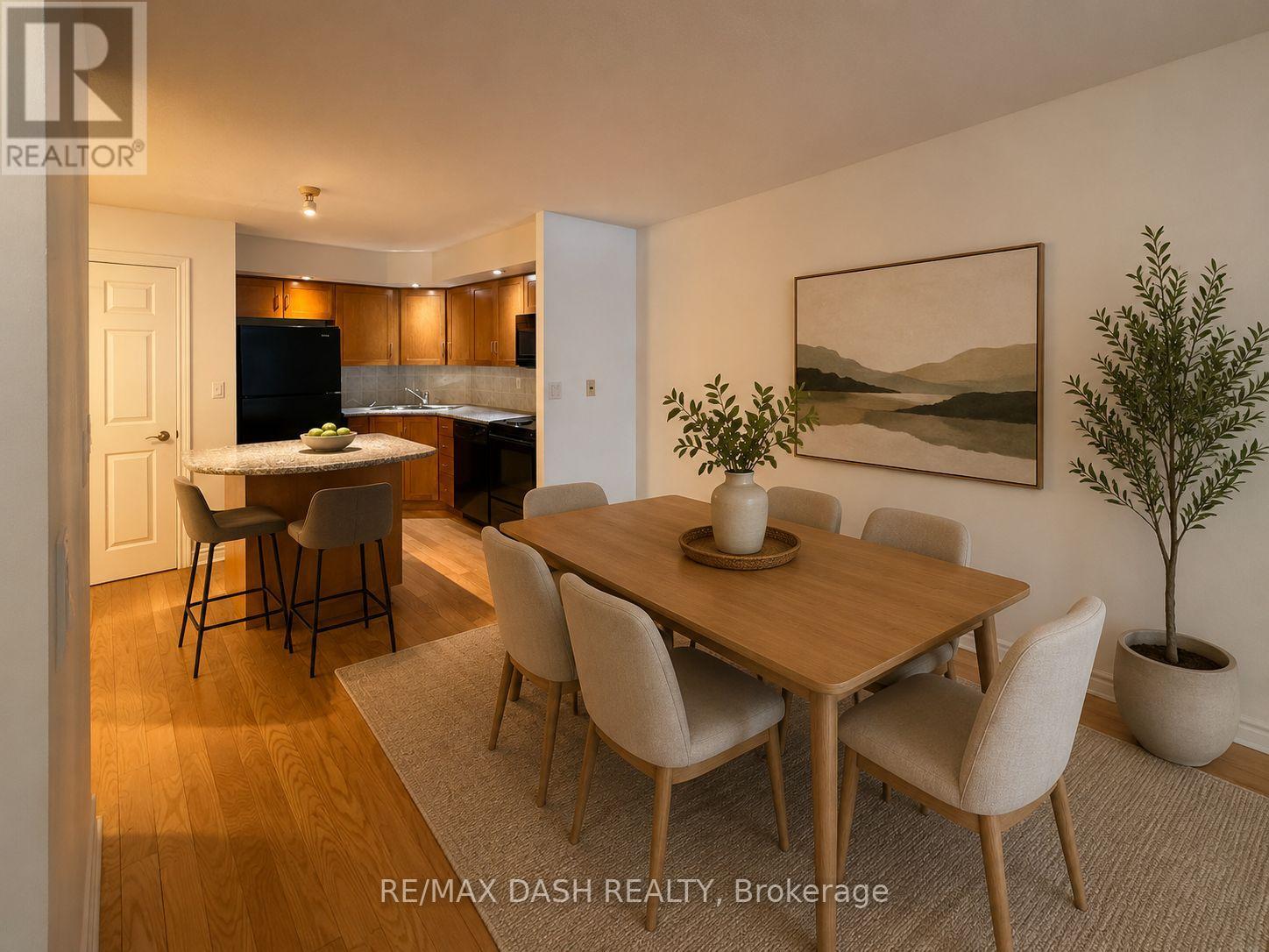 802 - 270 Wellington Street W, Toronto, Ontario M5V 3P5 - Photo 3 - C13541726
