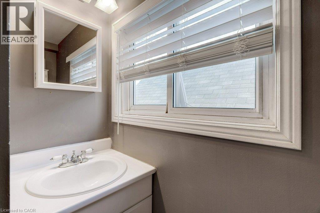 84 East 24th Street, Hamilton, Ontario  L8V 2Y1 - Photo 28 - 40847632