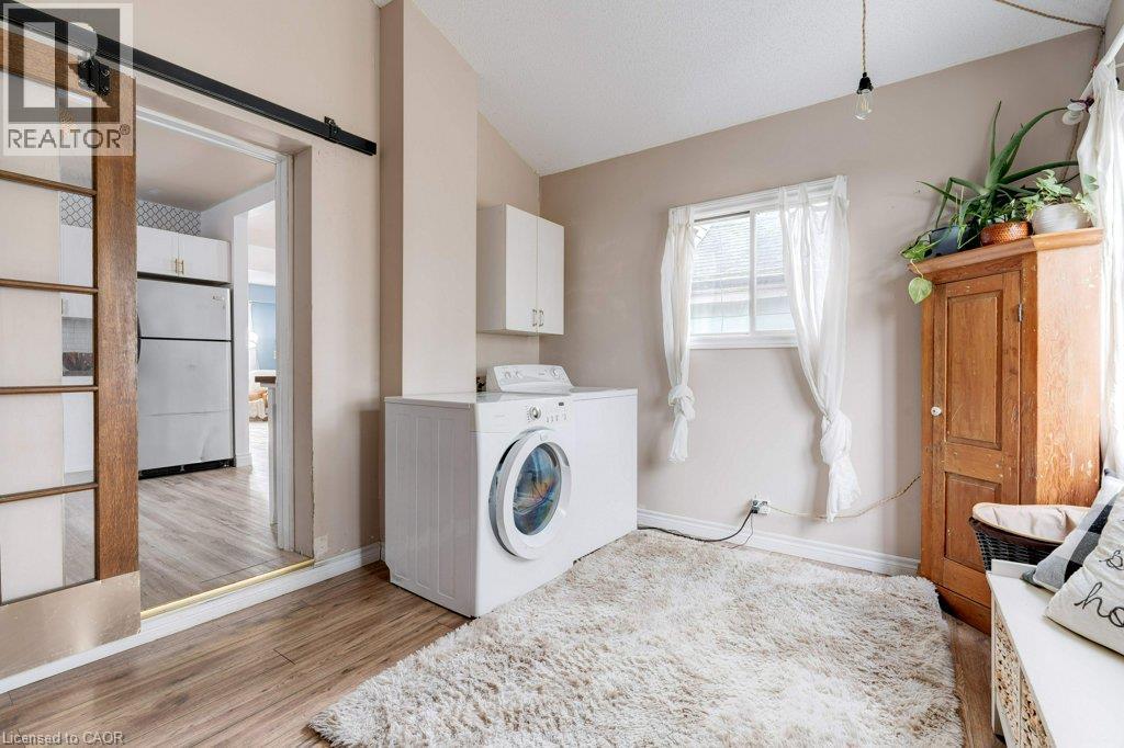 84 East 24th Street, Hamilton, Ontario  L8V 2Y1 - Photo 18 - 40847632