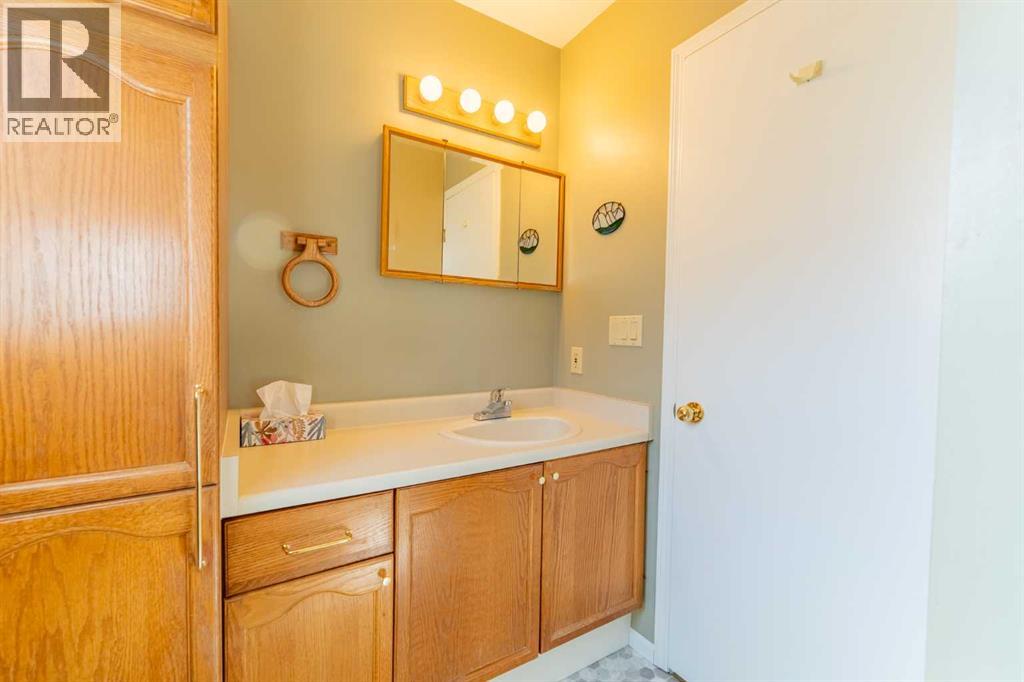 213 Lady Macdonald Drive, Canmore, Alberta  T1W 1H2 - Photo 30 - A2329933