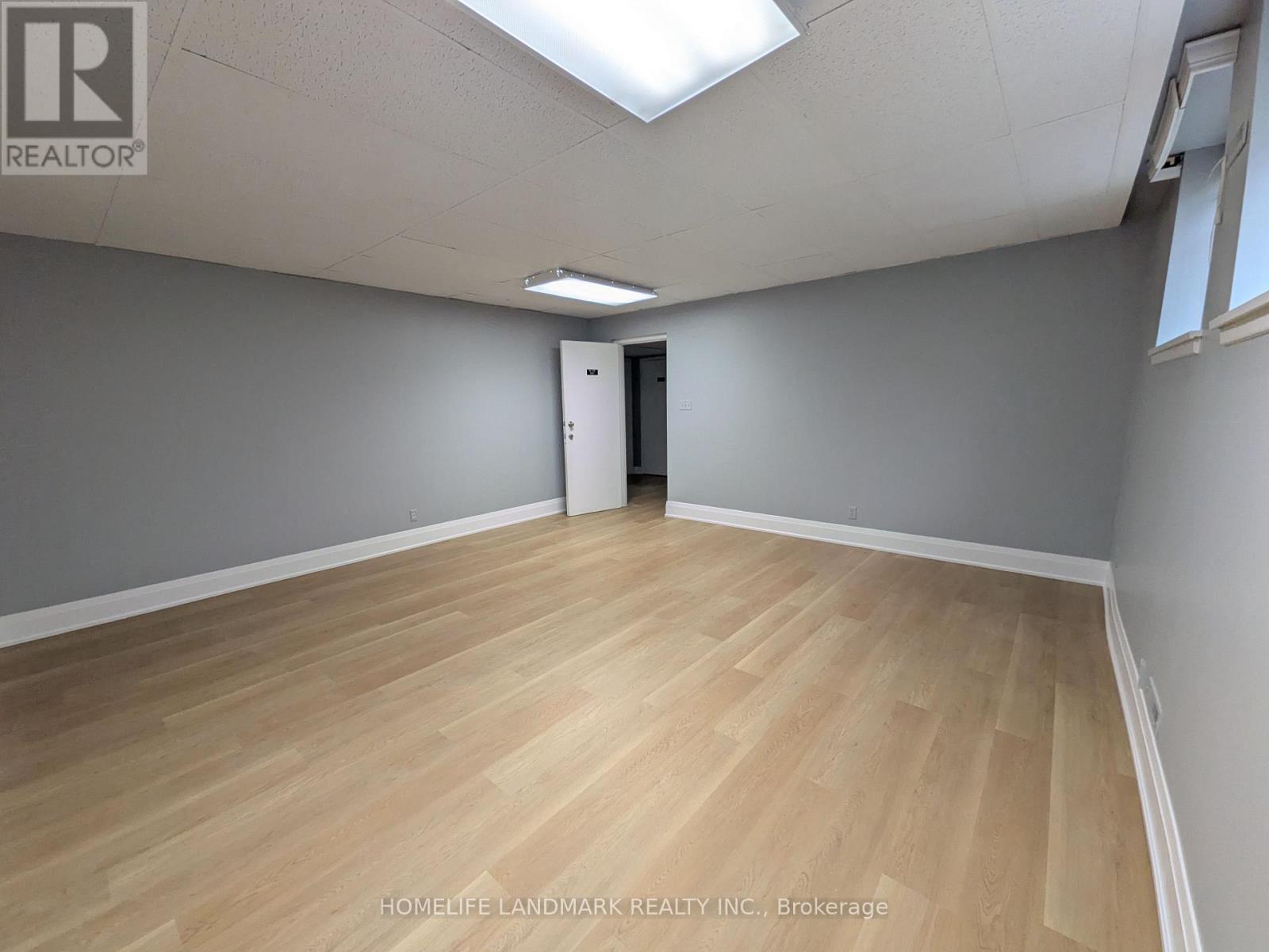 101 - 100 Rexdale Boulevard, Toronto, Ontario M9W 1N7 - Photo 3 - W13591164