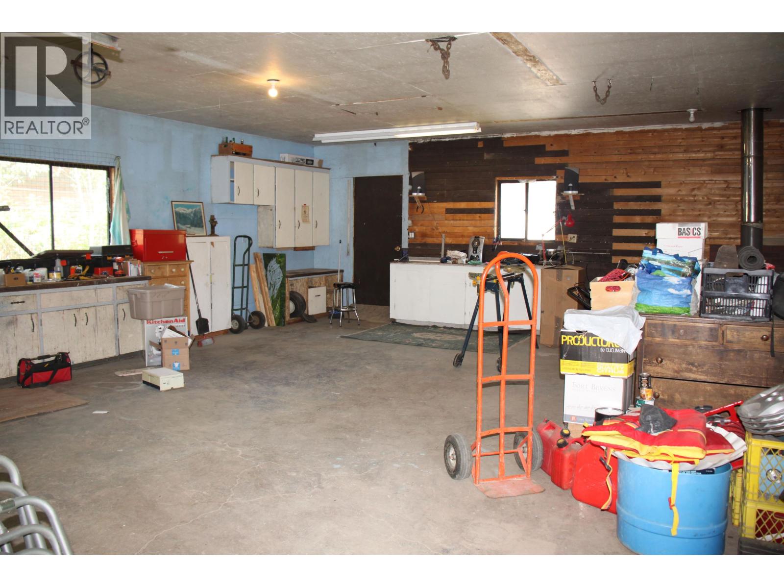 5513 Park Drive, 103 Mile House, British Columbia  V0K 2E1 - Photo 30 - R3148580