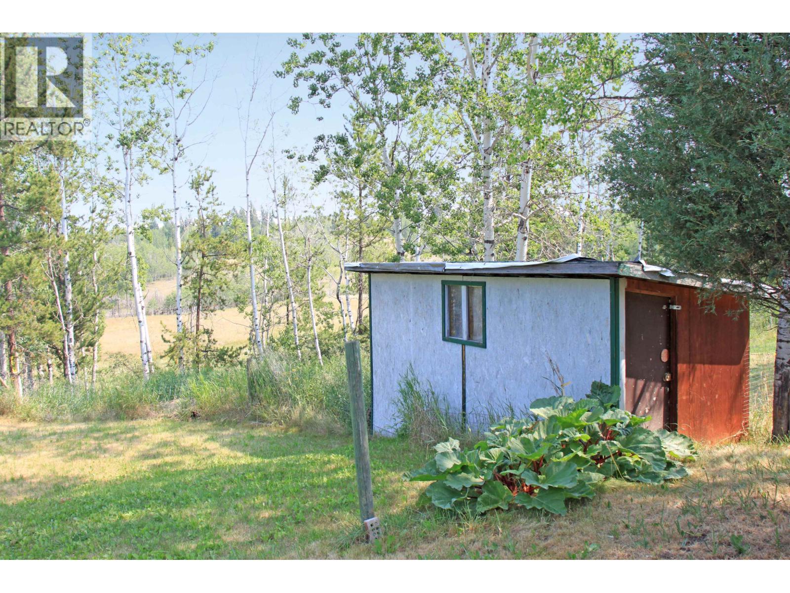 5513 Park Drive, 103 Mile House, British Columbia  V0K 2E1 - Photo 23 - R3148580