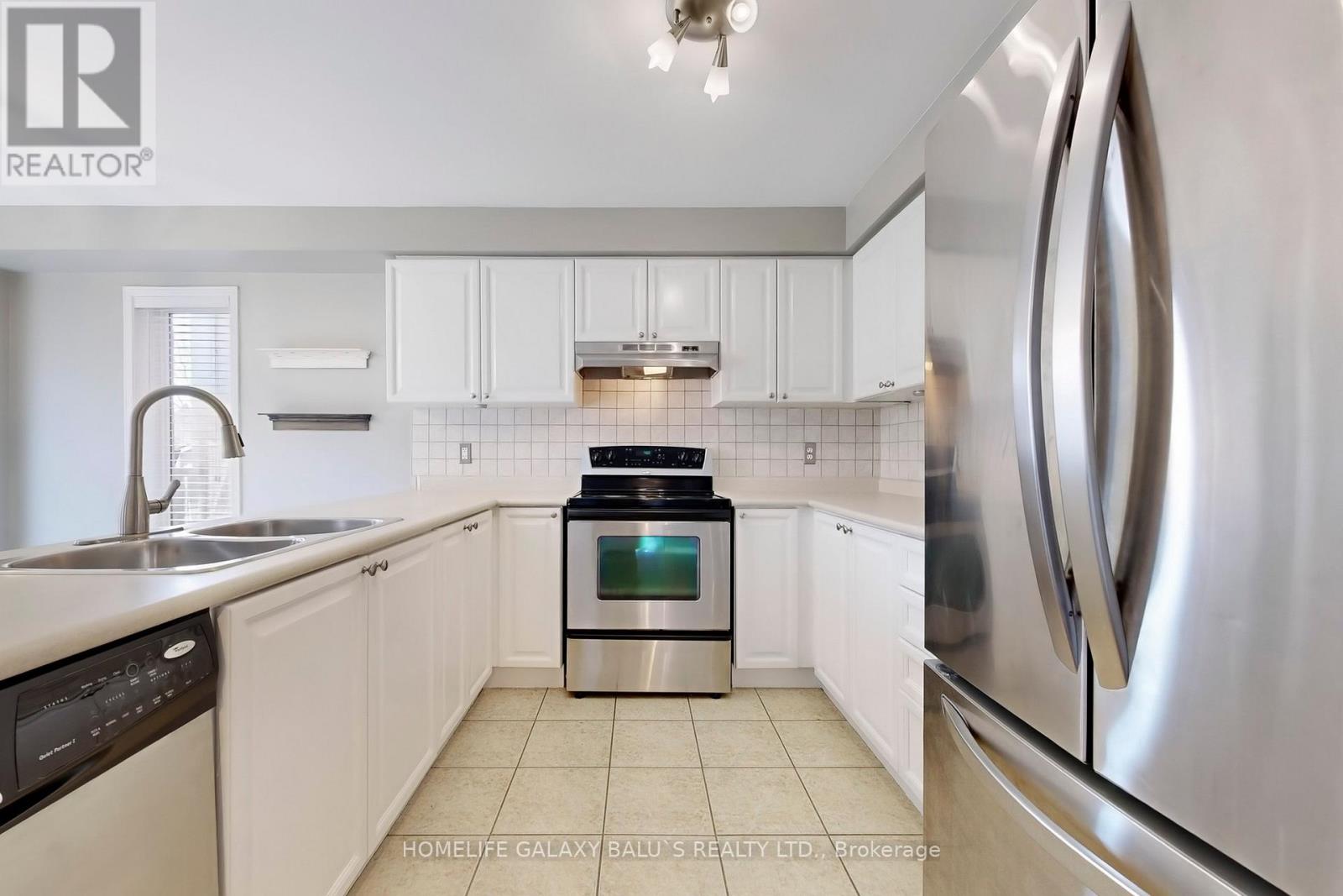68 Mcnicol Crescent, Ajax (Northeast Ajax), Ontario  L1Z 1Y8 - Photo 8 - E13591198