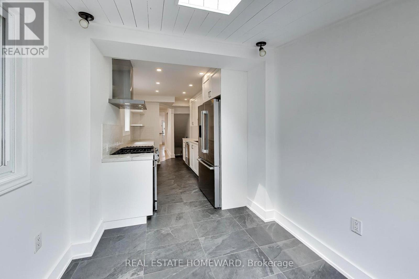 163 Glenmount Park Road, Toronto (East End-Danforth), Ontario  M4E 2E3 - Photo 14 - E13591212